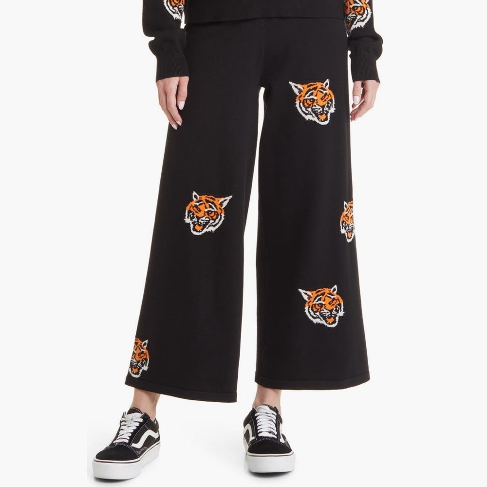 Tiger Pants | Dressed in LALA - Picture 3 of 7